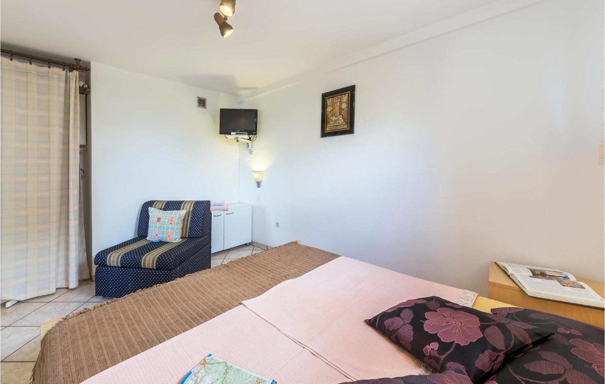 Gorgeous Apartment In Pula With Wifi ภายนอก รูปภาพ