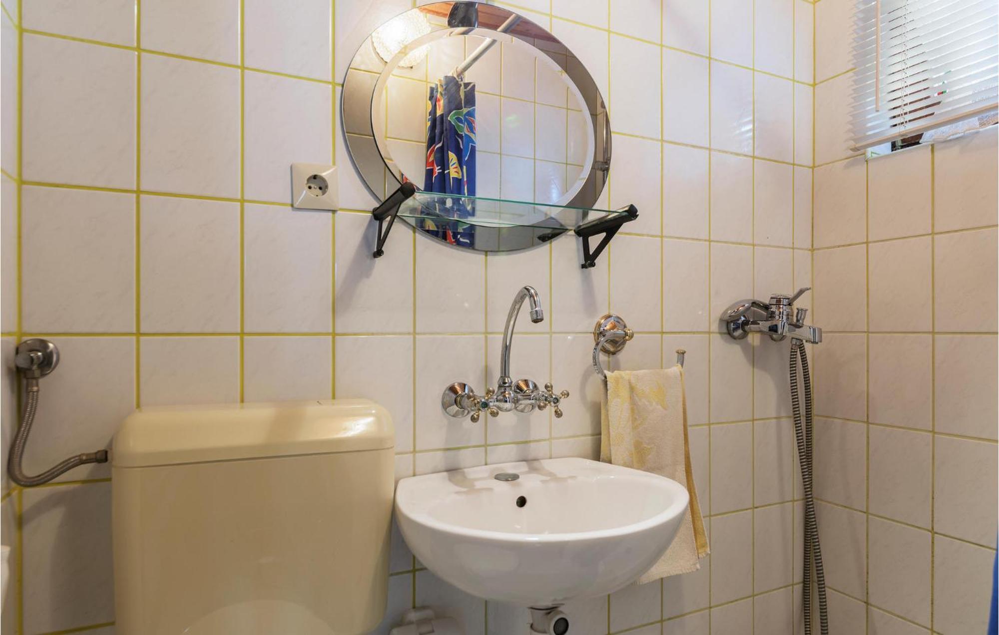 Gorgeous Apartment In Pula With Wifi ภายนอก รูปภาพ
